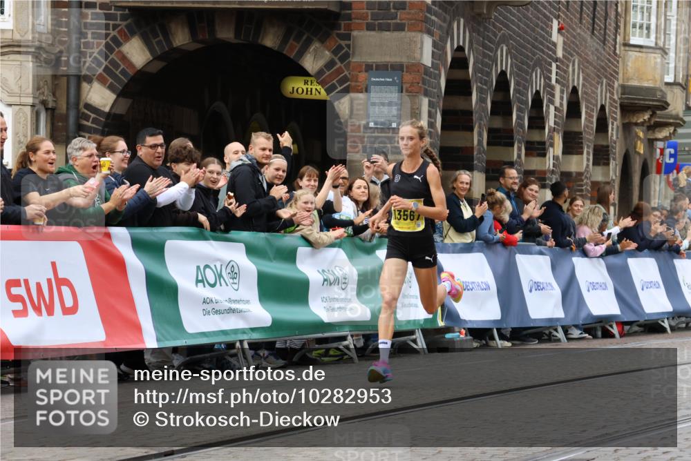 13.09.2026 - 21. swb-Marathon Bremen Strokosch-Dieckow http://msf.ph/oto/10282953 13.09.2026 10:28:47 Ziel 12272, 13515, 13547, 13635, 13614 meine-sportfotos.de