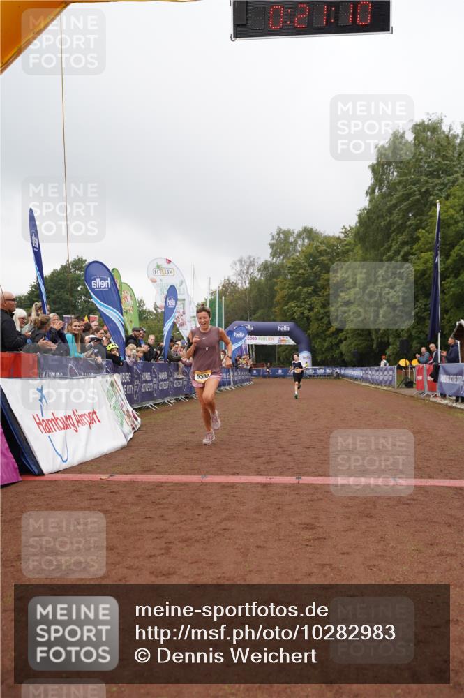 13.09.2026 - Airport Race Dennis Weichert http://msf.ph/oto/10282983 13.09.2026 10:21:43 Ziel 5245, 5300 meine-sportfotos.de