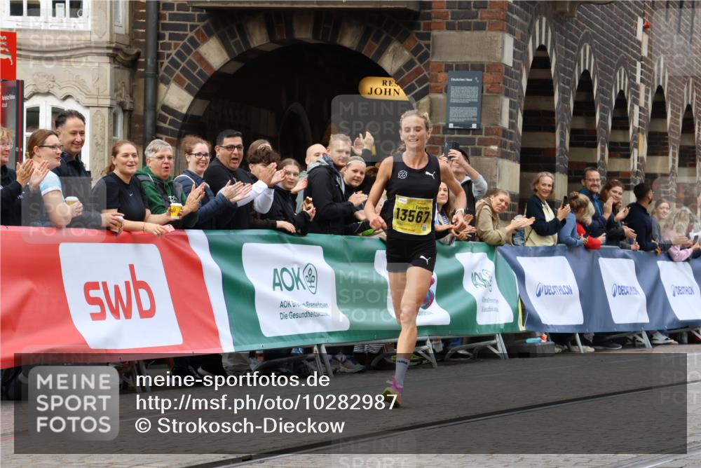 13.09.2026 - 21. swb-Marathon Bremen Strokosch-Dieckow http://msf.ph/oto/10282987 13.09.2026 10:28:48 Ziel 12272, 13515, 13547, 13567, 13635, 13614 meine-sportfotos.de