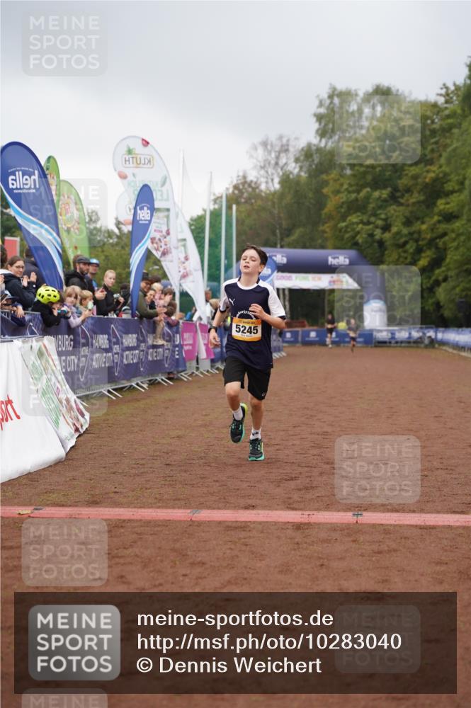 13.09.2026 - Airport Race Dennis Weichert http://msf.ph/oto/10283040 13.09.2026 10:21:48 Ziel 5245, 5300 meine-sportfotos.de