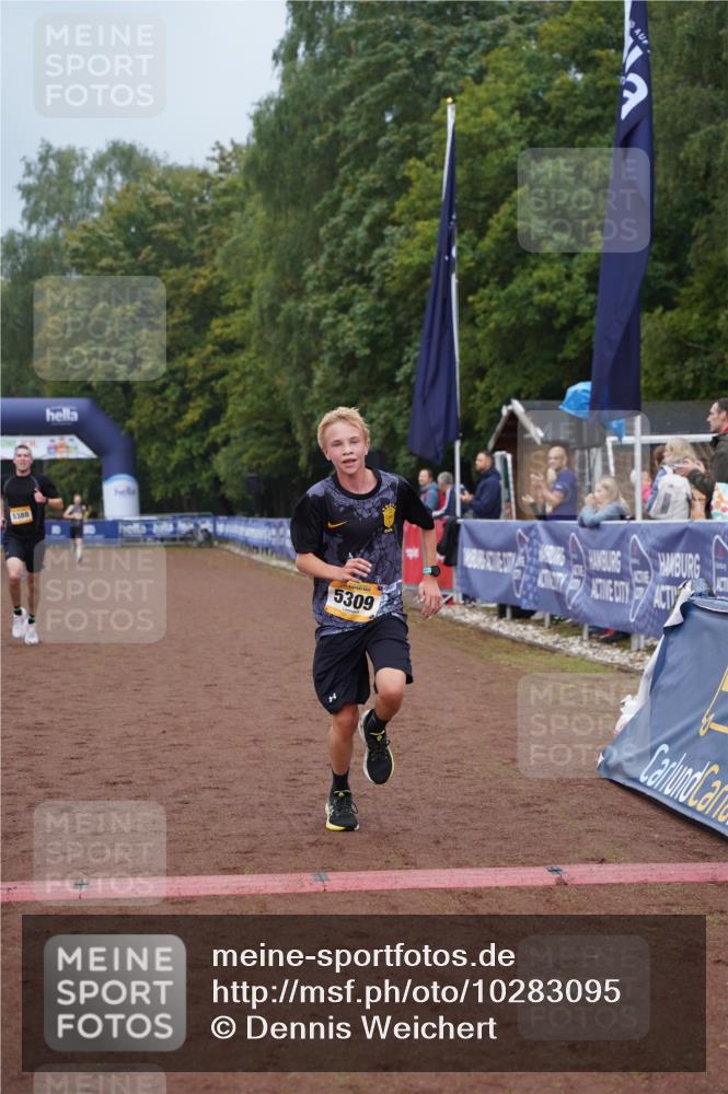 13.09.2026 - Airport Race Dennis Weichert http://msf.ph/oto/10283095 13.09.2026 10:22:00 Ziel 5309, 5388 meine-sportfotos.de