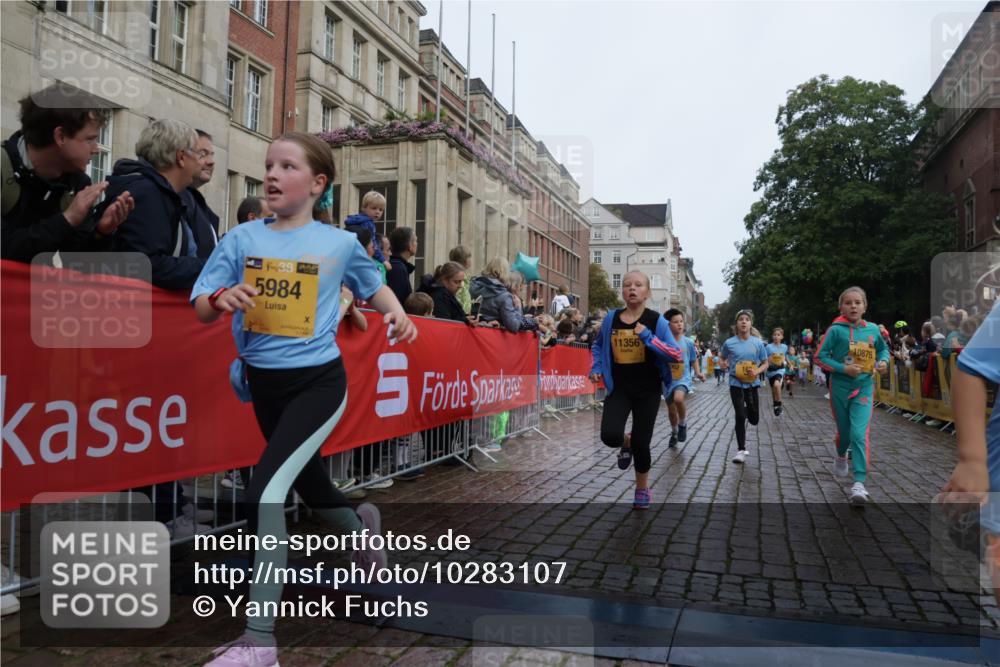 13.09.2026 - Kiel Lauf Yannick Fuchs http://msf.ph/oto/10283107 13.09.2026 08:57:14 Ziel 3382, 5003, 5340, 5719, 5809, 8341, 9542, 10321, 12215, 12512, 81, 139, 482, 653, 899, 1222, 1285, 1340, 1544, 2384, 2478, 2479, 2543, 3034, 3161, 3303, 3305, 3665, 3740, 4136, 4228, 4558, 4680, 4901, 4908, 4925, 5223, 5333, 5340, 5597, 6361, 6807, 6903, 7559, 7752, 7927, 8094, 8270, 8424, 9156, 9292, 9307, 9562, 9564, 9826, 9940, 10042, 10213, 10603, 11423, 11495, 11558, 11627, 11986, 12062, 12455, 160, 1546, 1769, 5006, 5984, 6459, 7715, 9062, 1285, 3520, 4188 meine-sportfotos.de