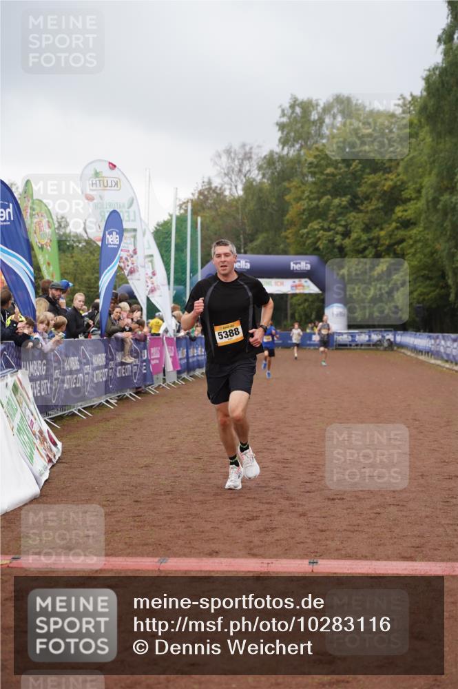 13.09.2026 - Airport Race Dennis Weichert http://msf.ph/oto/10283116 13.09.2026 10:22:03 Ziel 5309, 5368, 5388 meine-sportfotos.de