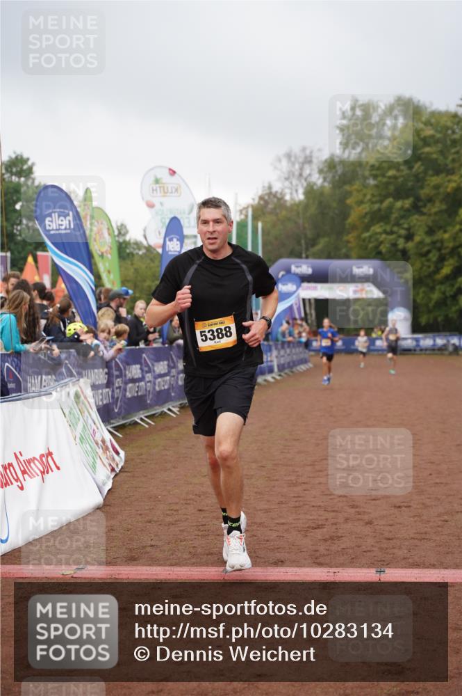 13.09.2026 - Airport Race Dennis Weichert http://msf.ph/oto/10283134 13.09.2026 10:22:04 Ziel 5309, 5368, 5388 meine-sportfotos.de