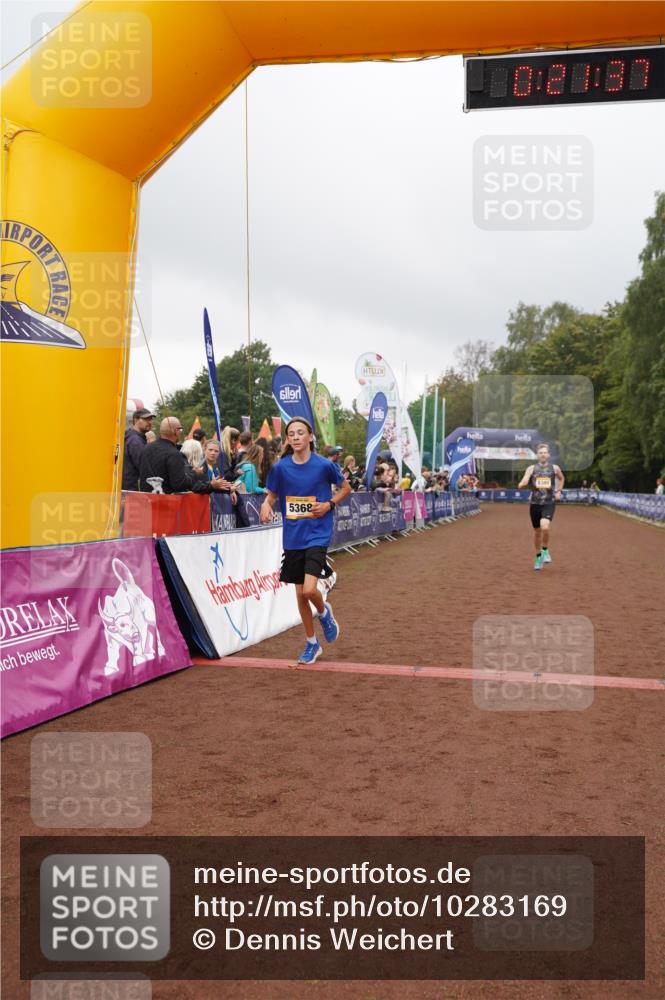 13.09.2026 - Airport Race Dennis Weichert http://msf.ph/oto/10283169 13.09.2026 10:22:10 Ziel 5144, 5368, 5380 meine-sportfotos.de