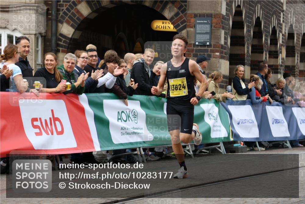 13.09.2026 - 21. swb-Marathon Bremen Strokosch-Dieckow http://msf.ph/oto/10283177 13.09.2026 10:28:58 Ziel 13515, 13547, 13567, 13593, 13624, 10597, 13604, 13614 meine-sportfotos.de