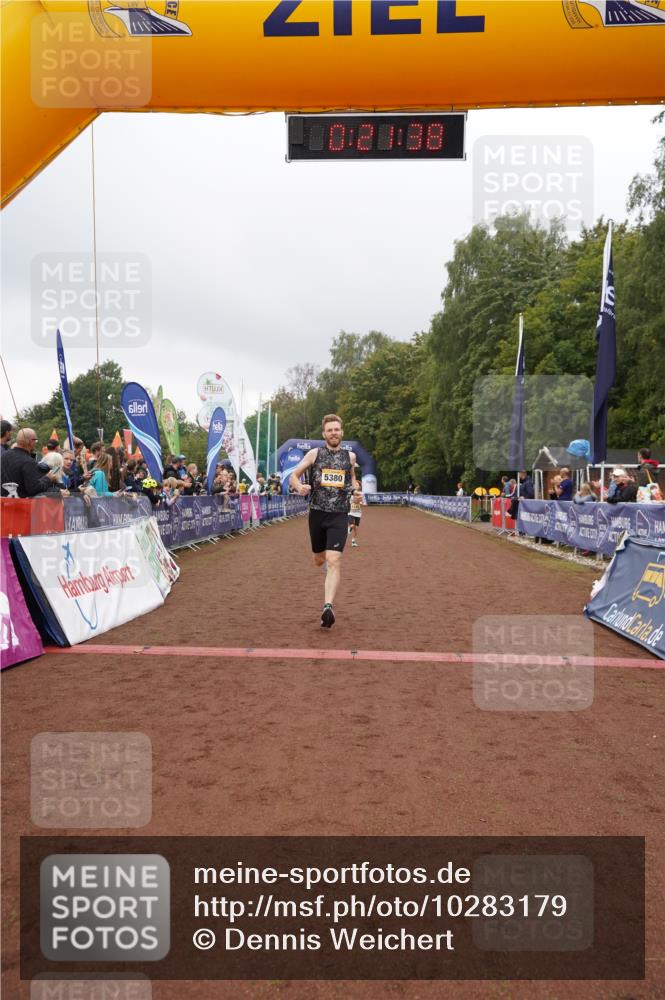 13.09.2026 - Airport Race Dennis Weichert http://msf.ph/oto/10283179 13.09.2026 10:22:12 Ziel 5144, 5368, 5380 meine-sportfotos.de
