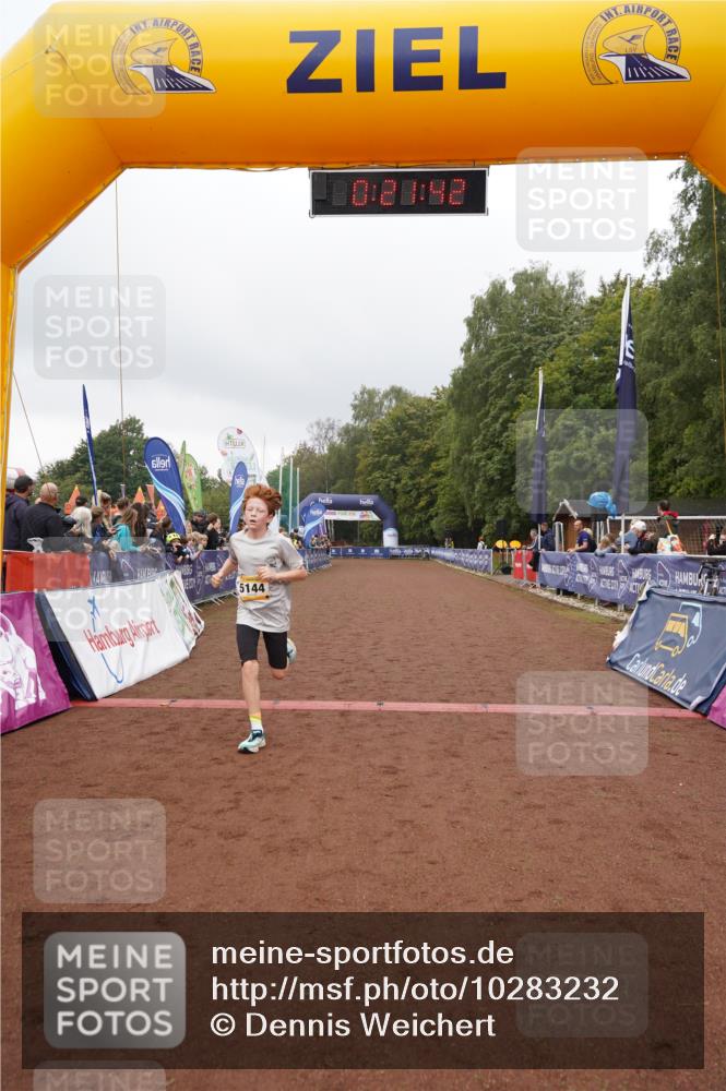 13.09.2026 - Airport Race Dennis Weichert http://msf.ph/oto/10283232 13.09.2026 10:22:16 Ziel 5144, 5368, 5380 meine-sportfotos.de