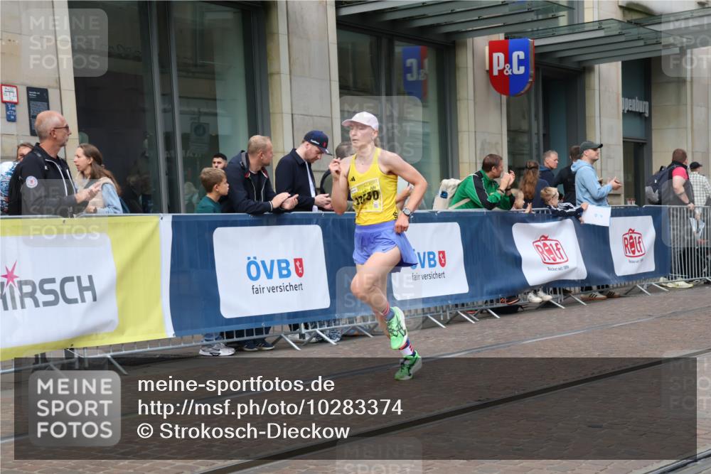 13.09.2026 - 21. swb-Marathon Bremen Strokosch-Dieckow http://msf.ph/oto/10283374 13.09.2026 10:33:40 Ziel 10797, 13541, 10366, 10475, 11059, 11481, 11652, 12459, 13530 meine-sportfotos.de