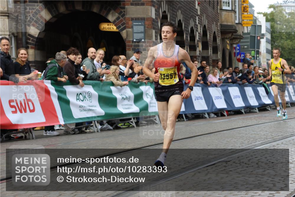 13.09.2026 - 21. swb-Marathon Bremen Strokosch-Dieckow http://msf.ph/oto/10283393 13.09.2026 10:29:35 Ziel 10597, 13517, 13557, 13604, 13510, 13579, 13623 meine-sportfotos.de