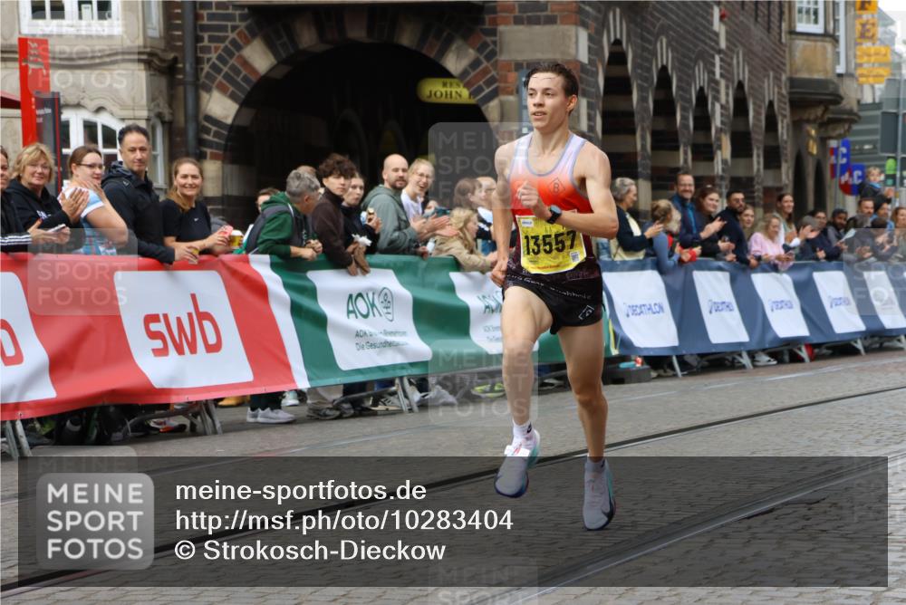 13.09.2026 - 21. swb-Marathon Bremen Strokosch-Dieckow http://msf.ph/oto/10283404 13.09.2026 10:29:35 Ziel 10597, 13517, 13557, 13604, 13510, 13579, 13623 meine-sportfotos.de