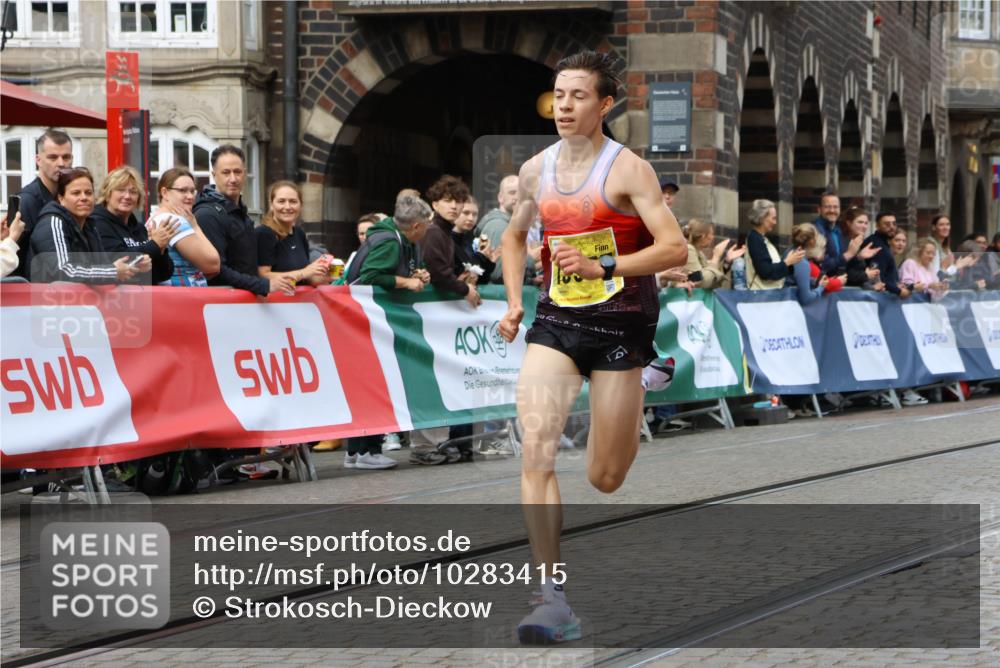 13.09.2026 - 21. swb-Marathon Bremen Strokosch-Dieckow http://msf.ph/oto/10283415 13.09.2026 10:29:35 Ziel 10597, 13517, 13557, 13604, 13510, 13579, 13623 meine-sportfotos.de