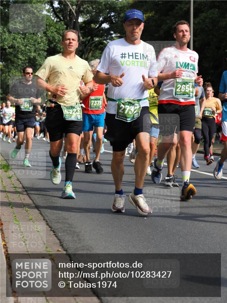 13.09.2026 - 21. swb-Marathon Bremen TobiasT http://msf.ph/oto/10283427 13.09.2026 12:04:54 Laufen 3541, 7379, 323, 2732, 2654 meine-sportfotos.de