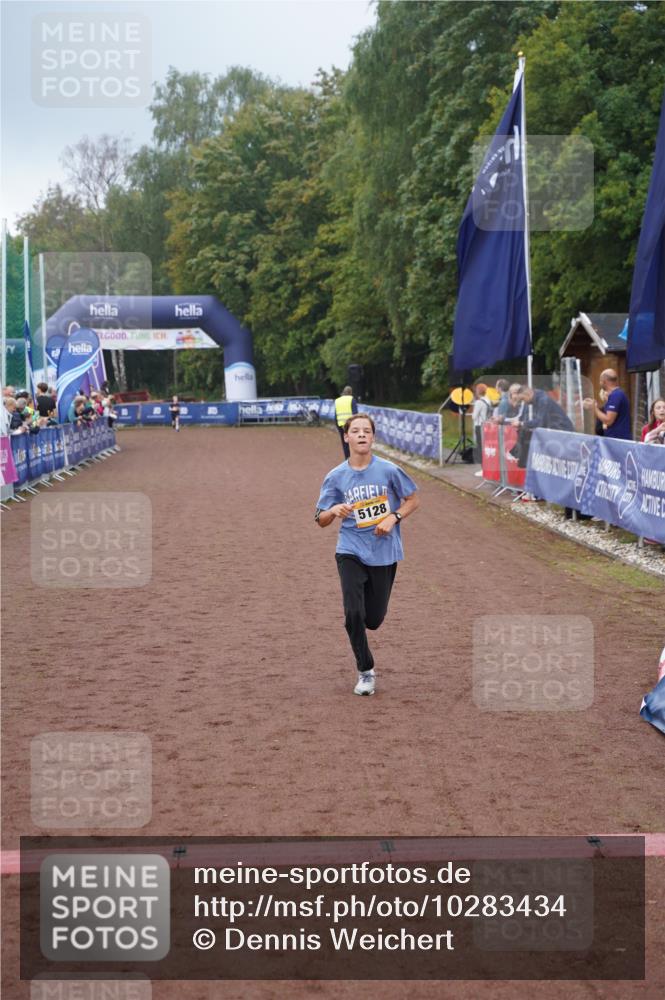 13.09.2026 - Airport Race Dennis Weichert http://msf.ph/oto/10283434 13.09.2026 10:23:17 Ziel 5128, 5282 meine-sportfotos.de