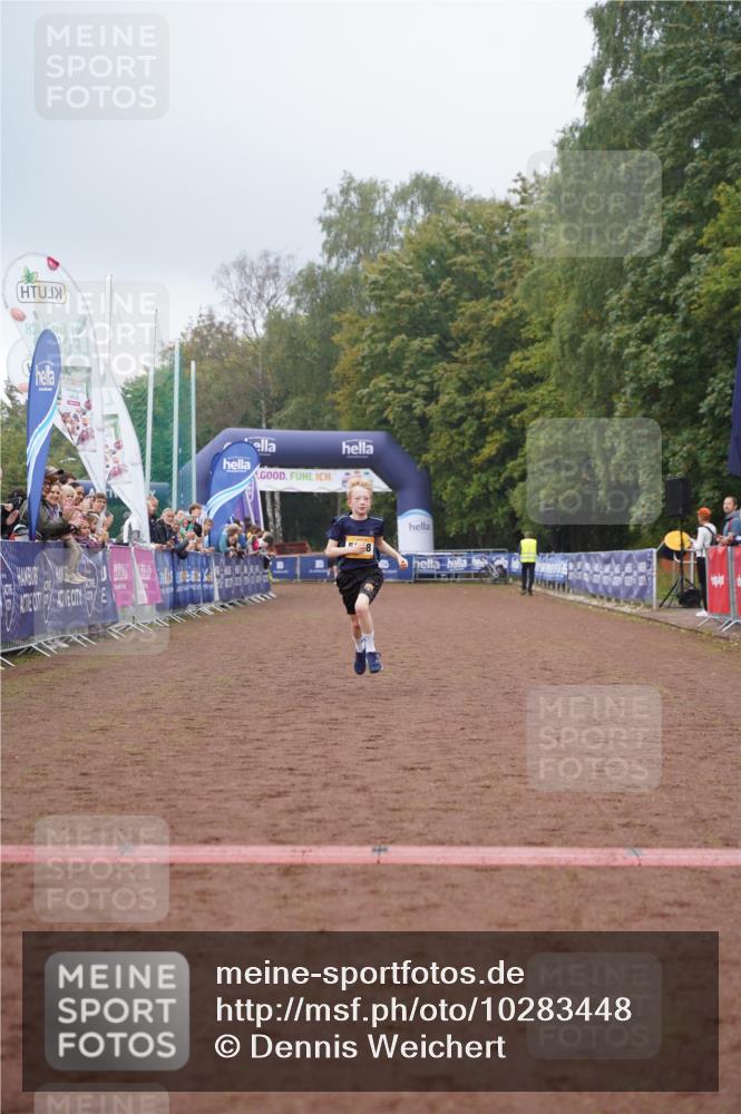 13.09.2026 - Airport Race Dennis Weichert http://msf.ph/oto/10283448 13.09.2026 10:23:29 Ziel 5028 meine-sportfotos.de