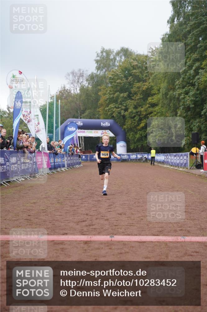13.09.2026 - Airport Race Dennis Weichert http://msf.ph/oto/10283452 13.09.2026 10:23:29 Ziel 5028 meine-sportfotos.de