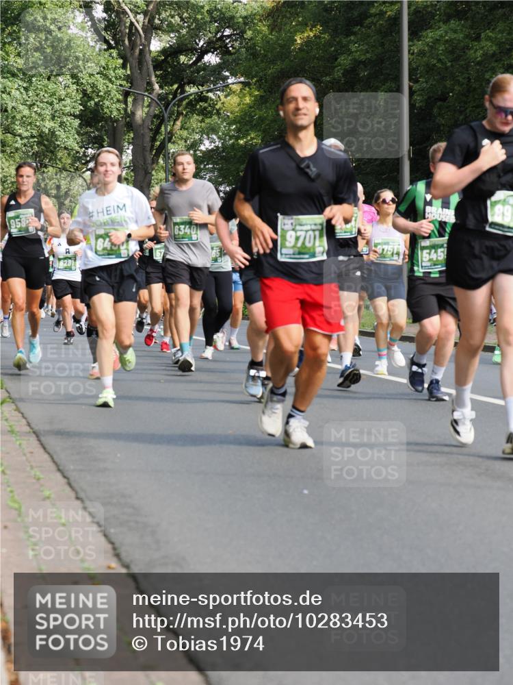 13.09.2026 - 21. swb-Marathon Bremen TobiasT http://msf.ph/oto/10283453 13.09.2026 12:05:02 Laufen 6281, 64, 6340, 9701, 545 meine-sportfotos.de