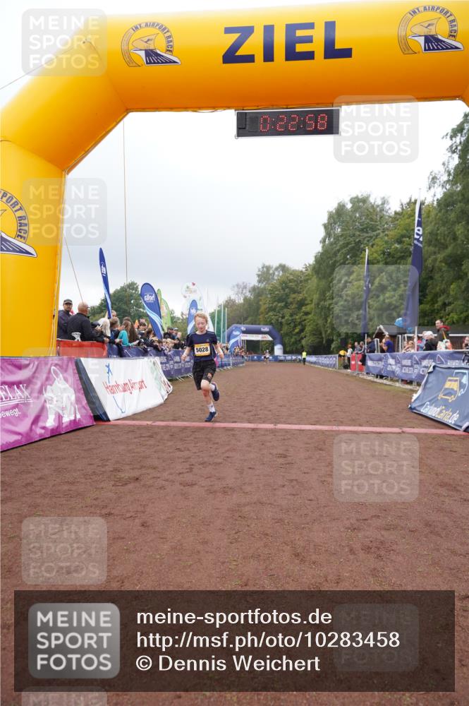 13.09.2026 - Airport Race Dennis Weichert http://msf.ph/oto/10283458 13.09.2026 10:23:31 Ziel 5028 meine-sportfotos.de