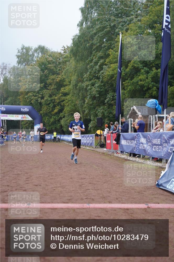 13.09.2026 - Airport Race Dennis Weichert http://msf.ph/oto/10283479 13.09.2026 10:23:41 Ziel 4005, 5203 meine-sportfotos.de
