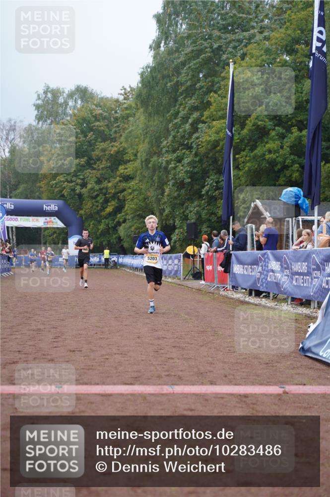13.09.2026 - Airport Race Dennis Weichert http://msf.ph/oto/10283486 13.09.2026 10:23:41 Ziel 4005, 5203 meine-sportfotos.de
