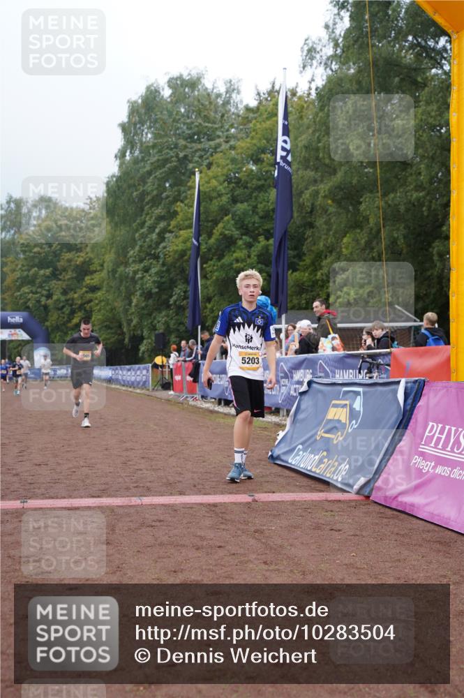 13.09.2026 - Airport Race Dennis Weichert http://msf.ph/oto/10283504 13.09.2026 10:23:45 Ziel 4005, 5203, 5466 meine-sportfotos.de