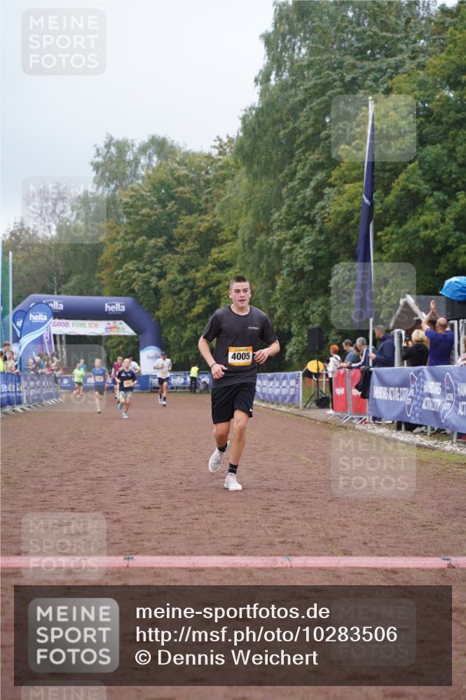 13.09.2026 - Airport Race Dennis Weichert http://msf.ph/oto/10283506 13.09.2026 10:23:46 Ziel 4005, 5203, 5466 meine-sportfotos.de