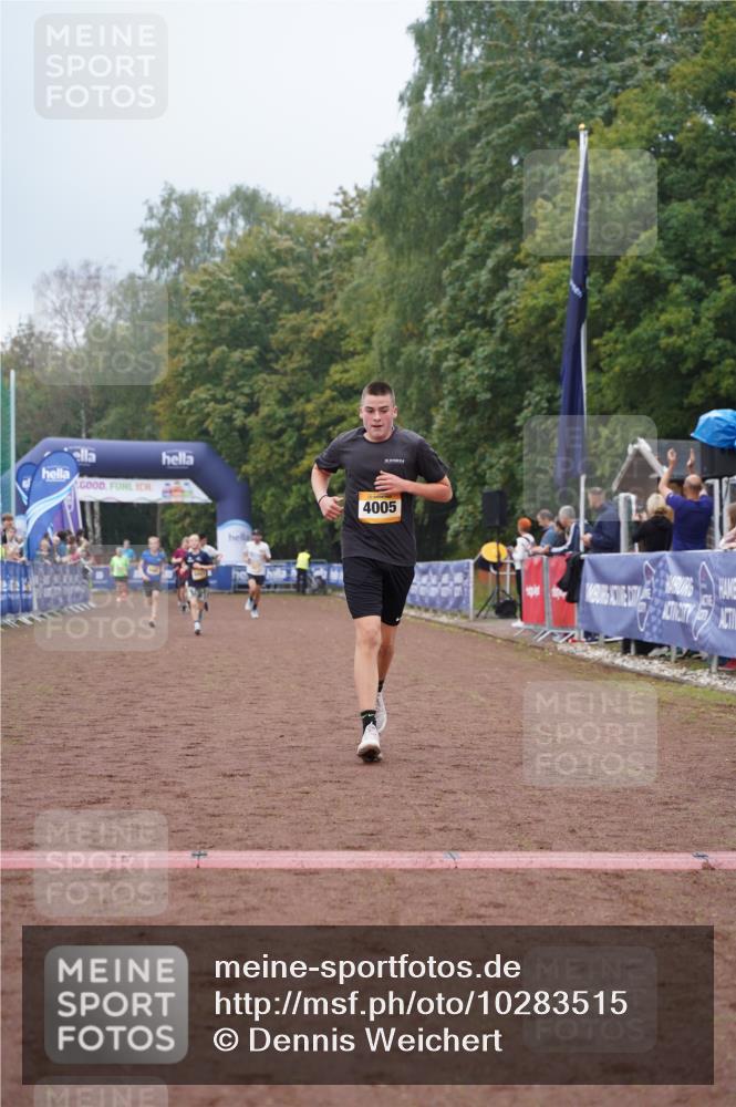 13.09.2026 - Airport Race Dennis Weichert http://msf.ph/oto/10283515 13.09.2026 10:23:47 Ziel 4005, 5203, 5466 meine-sportfotos.de