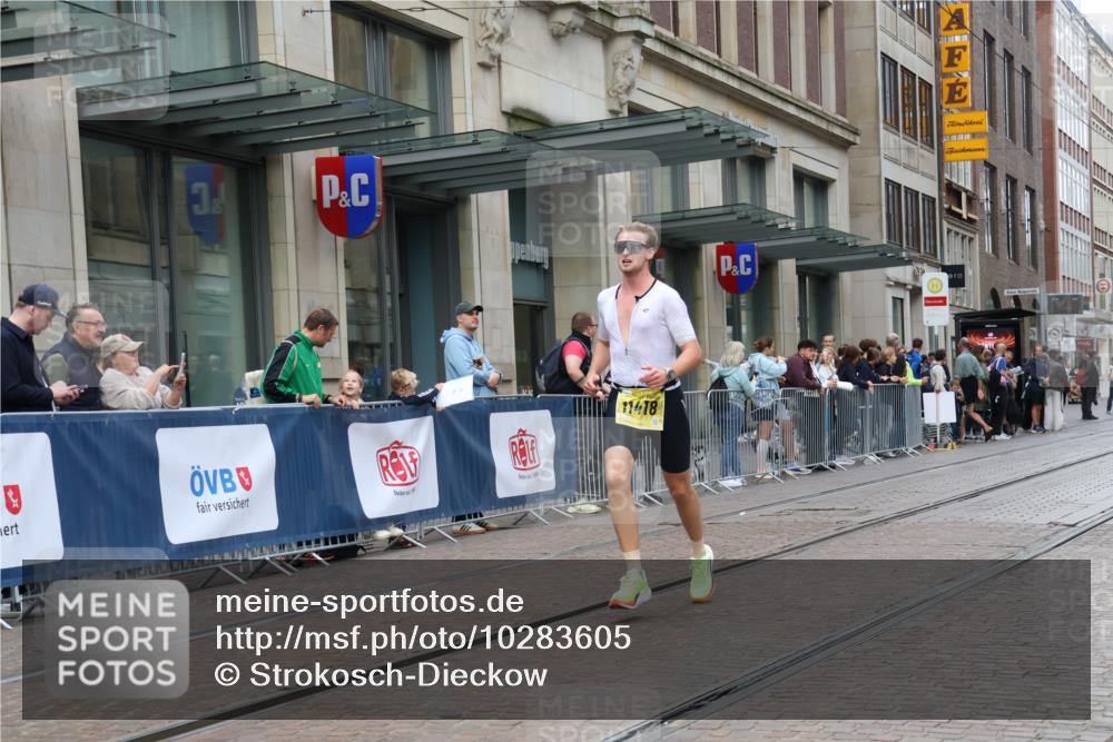13.09.2026 - 21. swb-Marathon Bremen Strokosch-Dieckow http://msf.ph/oto/10283605 13.09.2026 10:34:24 Ziel 10818, 11197, 11964, 12358, 12413, 12540, 13637, 11418, 13605, 13610, 13633 meine-sportfotos.de