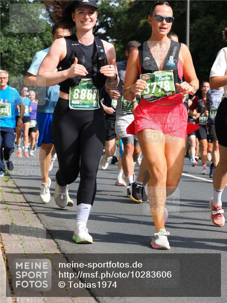 13.09.2026 - 21. swb-Marathon Bremen TobiasT http://msf.ph/oto/10283606 13.09.2026 12:05:34 Laufen 612, 8868, 6228, 21, 26, 3778, 6222, 57 meine-sportfotos.de