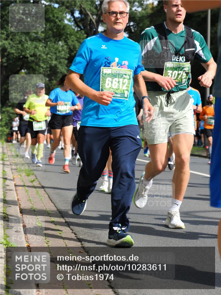 13.09.2026 - 21. swb-Marathon Bremen TobiasT http://msf.ph/oto/10283611 13.09.2026 12:05:36 Laufen 6612, 3075 meine-sportfotos.de