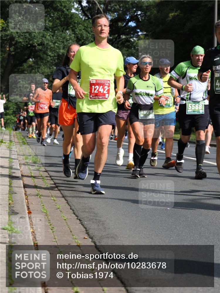 13.09.2026 - 21. swb-Marathon Bremen TobiasT http://msf.ph/oto/10283678 13.09.2026 12:06:06 Laufen 1772, 1242, 26, 2, 2, 2, 5568, 4, 7878 meine-sportfotos.de