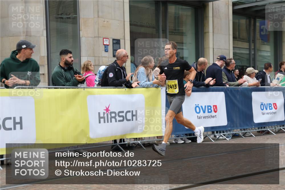 13.09.2026 - 21. swb-Marathon Bremen Strokosch-Dieckow http://msf.ph/oto/10283725 13.09.2026 10:34:44 Ziel 10261, 10262, 11197, 11964, 13505, 13560, 13588, 13601, 13625, 10818, 11418, 12358, 12413, 12540, 13637 meine-sportfotos.de