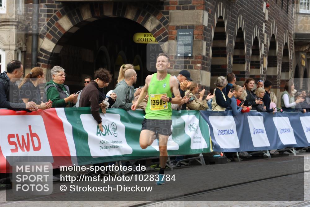 13.09.2026 - 21. swb-Marathon Bremen Strokosch-Dieckow http://msf.ph/oto/10283784 13.09.2026 10:30:28 Ziel 13522, 13561, 13569, 12458, 13603 meine-sportfotos.de