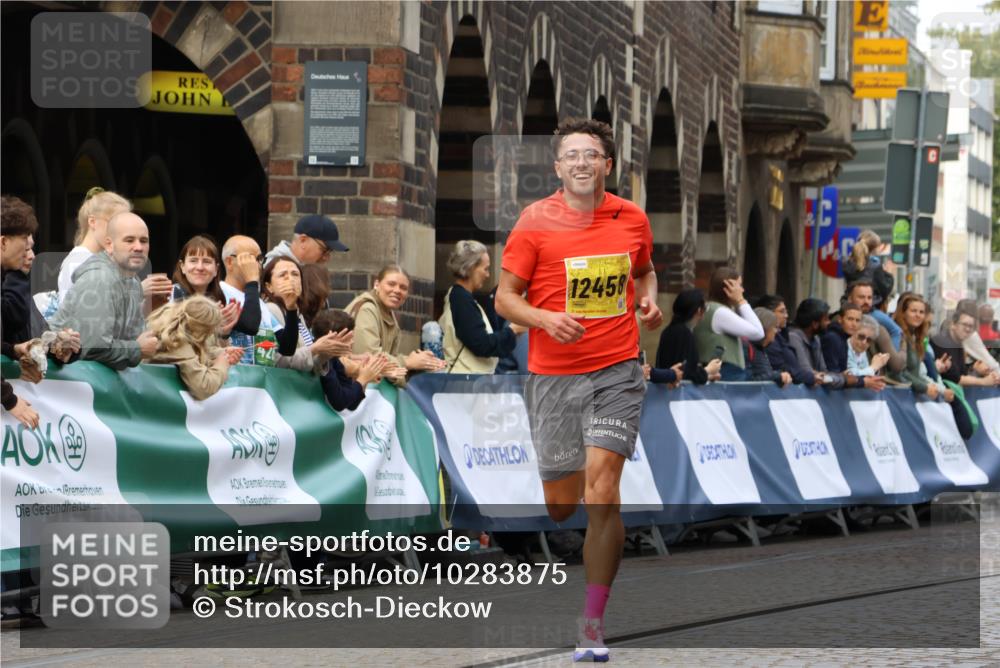 13.09.2026 - 21. swb-Marathon Bremen Strokosch-Dieckow http://msf.ph/oto/10283875 13.09.2026 10:30:48 Ziel 13569, 13576, 13603, 13537, 13554, 13572, 13630 meine-sportfotos.de