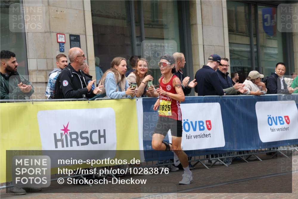13.09.2026 - 21. swb-Marathon Bremen Strokosch-Dieckow http://msf.ph/oto/10283876 13.09.2026 10:34:57 Ziel 10261, 10262, 10994, 11068, 11176, 11345, 11512, 13505, 13514, 13540, 13560, 13590, 13619, 10818, 11197, 11964, 12358, 12413, 12540, 13588, 13601, 13625, 13637 meine-sportfotos.de