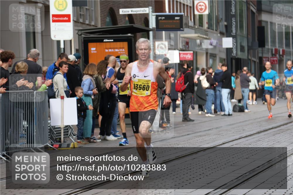 13.09.2026 - 21. swb-Marathon Bremen Strokosch-Dieckow http://msf.ph/oto/10283883 13.09.2026 10:35:01 Ziel 10261, 10262, 10994, 11068, 11176, 11345, 11512, 12289, 13505, 13514, 13540, 13560, 13583, 13590, 13619, 11197, 11964, 12358, 12413, 12540, 13588, 13601, 13625 meine-sportfotos.de