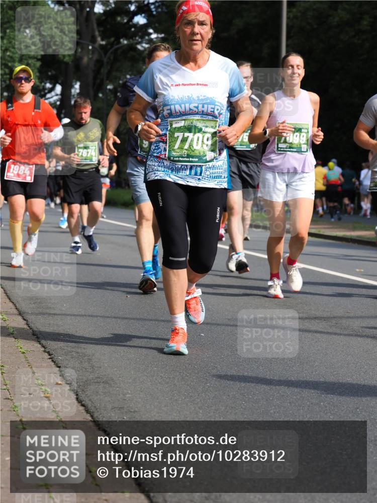 13.09.2026 - 21. swb-Marathon Bremen TobiasT http://msf.ph/oto/10283912 13.09.2026 12:07:02 Laufen 21, 26, 7709, 1984, 7675, 00, 7099 meine-sportfotos.de