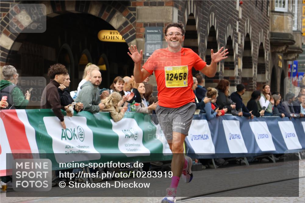 13.09.2026 - 21. swb-Marathon Bremen Strokosch-Dieckow http://msf.ph/oto/10283919 13.09.2026 10:30:48 Ziel 13569, 13576, 13603, 13537, 13554, 13572, 13630 meine-sportfotos.de