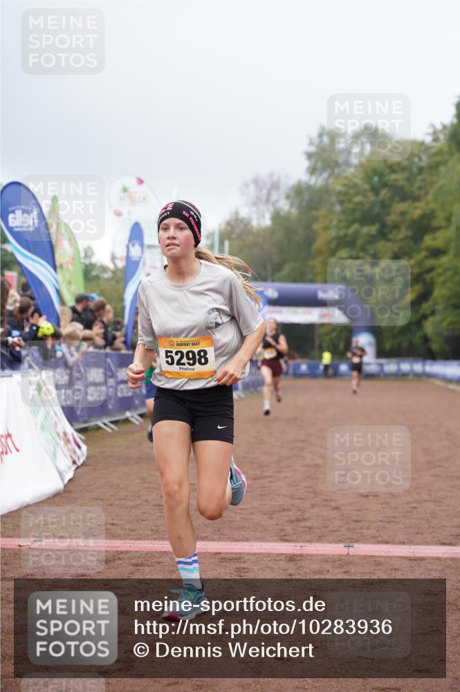 13.09.2026 - Airport Race Dennis Weichert http://msf.ph/oto/10283936 13.09.2026 10:24:12 Ziel 1792, 4180, 5136, 5298, 5345, 5369 meine-sportfotos.de