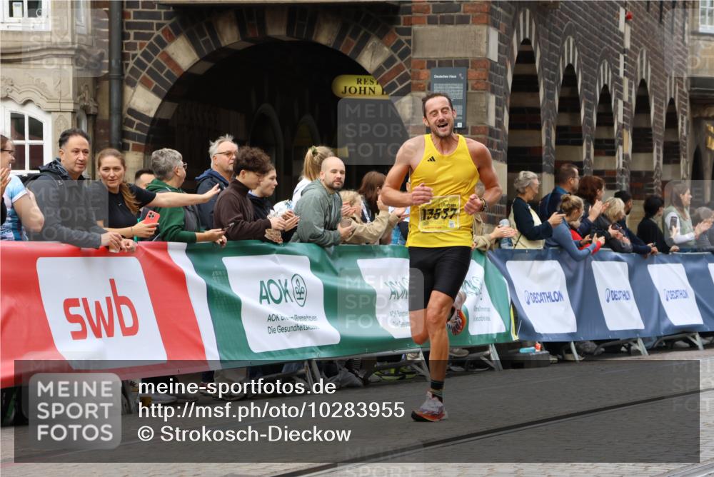 13.09.2026 - 21. swb-Marathon Bremen Strokosch-Dieckow http://msf.ph/oto/10283955 13.09.2026 10:31:00 Ziel 12458, 13537, 13603, 13572, 13602 meine-sportfotos.de