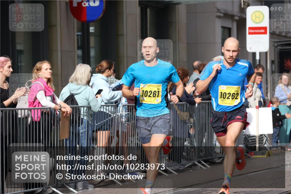 13.09.2026 - 21. swb-Marathon Bremen Strokosch-Dieckow http://msf.ph/oto/10283973 13.09.2026 10:35:08 Ziel 10994, 11068, 11176, 11345, 11512, 12289, 13514, 13540, 13583, 13590, 13619, 10261, 10262, 11197, 11964, 13505, 13560, 13588, 13601, 13625 meine-sportfotos.de