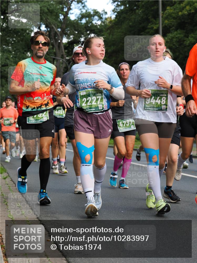 13.09.2026 - 21. swb-Marathon Bremen TobiasT http://msf.ph/oto/10283997 13.09.2026 12:07:27 Laufen 20, 4021, 2, 26, 2227, 4737, 9448, 21 meine-sportfotos.de