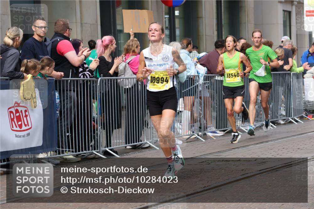 13.09.2026 - 21. swb-Marathon Bremen Strokosch-Dieckow http://msf.ph/oto/10284023 13.09.2026 10:35:16 Ziel 11176, 11345, 12289, 13540, 13558, 13583, 13590, 10261, 10262, 10994, 11068, 11512, 13505, 13514, 13560, 13590, 13601, 13619, 13625 meine-sportfotos.de