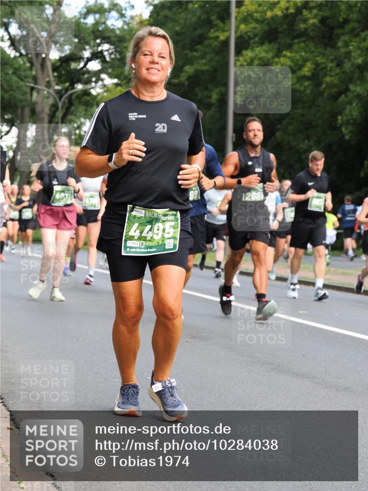 13.09.2026 - 21. swb-Marathon Bremen TobiasT http://msf.ph/oto/10284038 13.09.2026 12:07:38 Laufen 6231, 4495, 8968, 21, 26, 1296 meine-sportfotos.de
