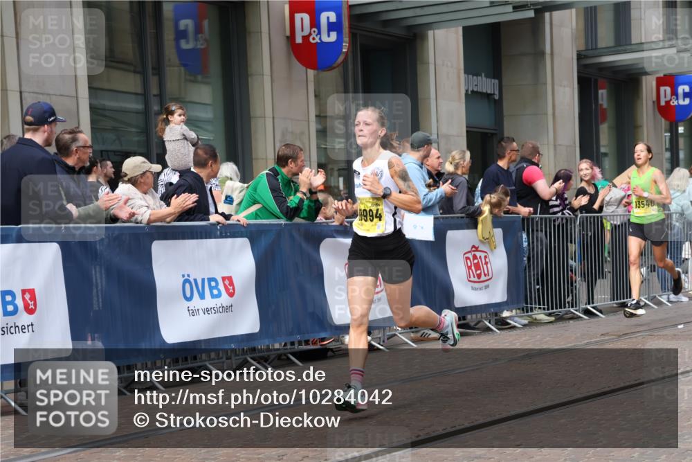 13.09.2026 - 21. swb-Marathon Bremen Strokosch-Dieckow http://msf.ph/oto/10284042 13.09.2026 10:35:17 Ziel 11176, 11345, 12289, 13540, 13558, 13583, 10261, 10262, 10994, 11068, 11512, 13505, 13514, 13540, 13560, 13590, 13619, 13625 meine-sportfotos.de
