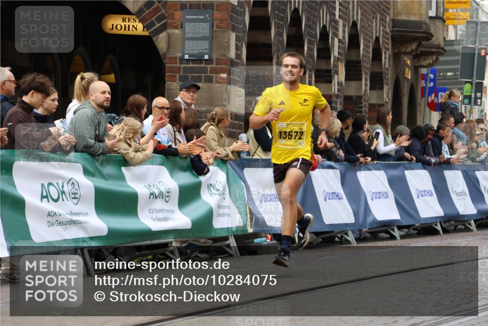13.09.2026 - 21. swb-Marathon Bremen Strokosch-Dieckow http://msf.ph/oto/10284075 13.09.2026 10:31:14 Ziel 13537, 13554, 13572, 13630, 13571 meine-sportfotos.de