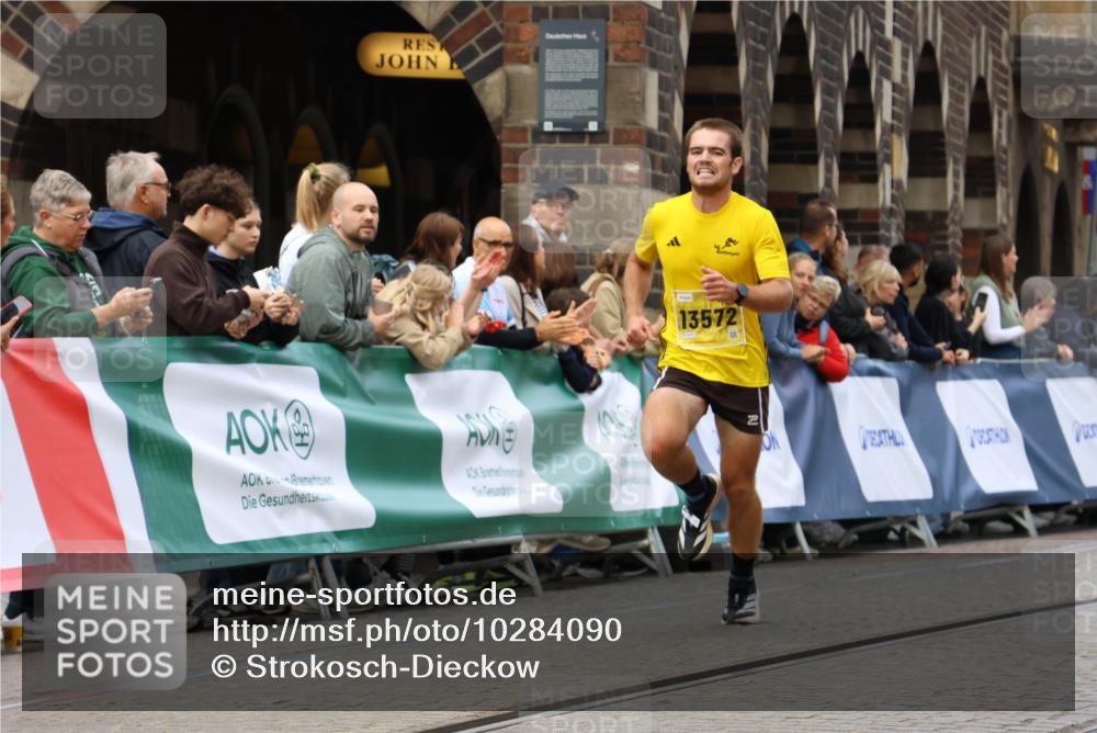 13.09.2026 - 21. swb-Marathon Bremen Strokosch-Dieckow http://msf.ph/oto/10284090 13.09.2026 10:31:14 Ziel 13537, 13554, 13572, 13630, 13571 meine-sportfotos.de