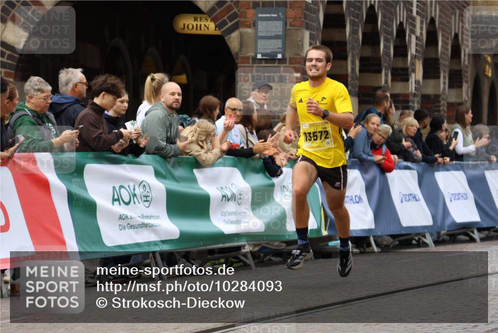 13.09.2026 - 21. swb-Marathon Bremen Strokosch-Dieckow http://msf.ph/oto/10284093 13.09.2026 10:31:14 Ziel 13537, 13554, 13572, 13630, 13571 meine-sportfotos.de