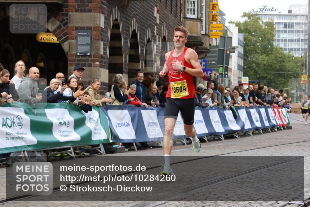 13.09.2026 - 21. swb-Marathon Bremen Strokosch-Dieckow http://msf.ph/oto/10284260 13.09.2026 10:31:43 Ziel 13504, 13571, 12457, 13533, 13536, 13573, 13618 meine-sportfotos.de
