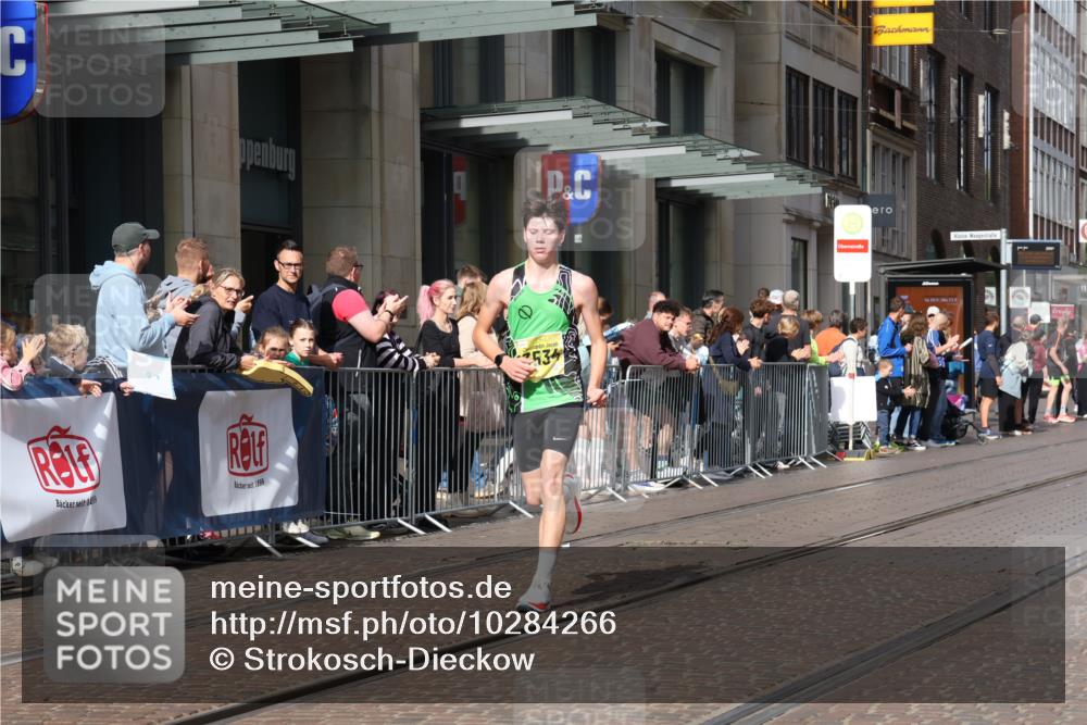 13.09.2026 - 21. swb-Marathon Bremen Strokosch-Dieckow http://msf.ph/oto/10284266 13.09.2026 10:35:55 Ziel 10244, 11067, 12324, 12513, 13534, 13575, 13534, 13558 meine-sportfotos.de